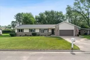 1308 Johnson St, Onalaska, WI 54650 - Photo 1