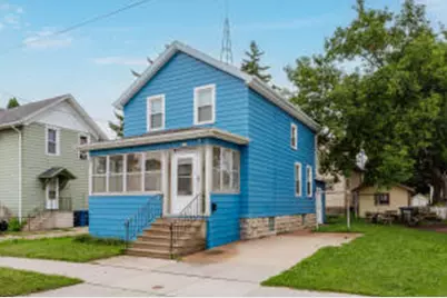 122  Mill St, Oshkosh, WI 54901 - Photo 1