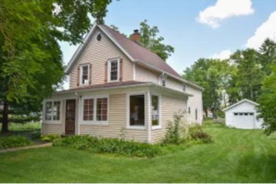 552 E Capitol Dr, Hartland, WI 53029 - Photo 1