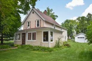 552 E Capitol Dr, Hartland, WI 53029 - Photo 1