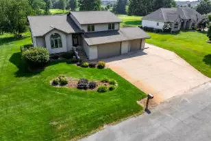 N5603 Cheyenne Dr, Onalaska, WI 54603 - Photo 1