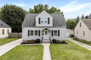 2939 E Norwich Ave, Saint Francis, WI 53235 - Photo 1