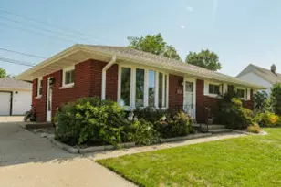 613 Edgewood Ave, South Milwaukee, WI 53172 - Photo 1