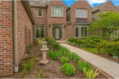 1998 W Hidden Reserve Ct, Mequon, WI 53092 - Photo 1