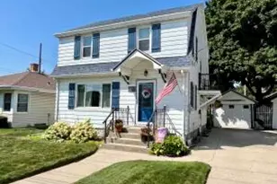 1822 29th St, Two Rivers, WI 54241 - Photo 1