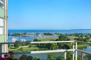 1610 N Prospect Ave, Milwaukee, WI 53202 - Photo 1