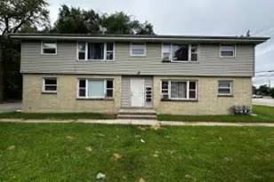 537 3 Mile Rd, Racine, WI 53402 - Photo 1