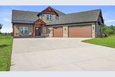 285  Sandstone St, Slinger, WI 53086 - Photo 1