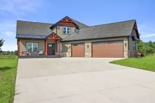 285 Sandstone St, Slinger, WI 53086 - Photo 1