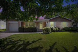 1429 Crabapple Dr, Racine, WI 53405 - Photo 1