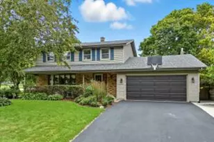 734 Oak Tree Rd, Sheboygan, WI 53083 - Photo 1