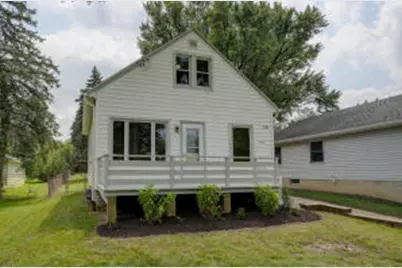 2101 W Goldcrest Ave, Milwaukee, WI 53221 - Photo 1