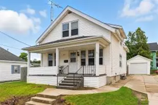 1419 Madison St, Manitowoc, WI 54220 - Photo 1