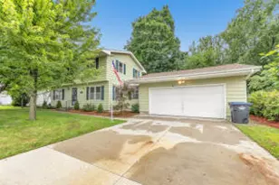 1206 E Lieg Ave, Shawano, WI 54166 - Photo 1