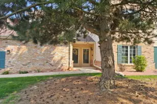 4553 S 124th St, New Berlin, WI 53151 - Photo 1