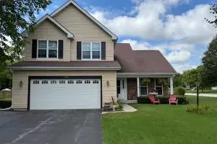 8954 105th Ave, Pleasant Prairie, WI 53158 - Photo 1