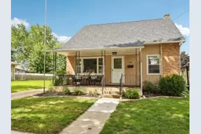 465  Hawthorn St, Burlington, WI 53105 - Photo 1