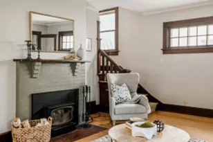 2405 E Stratford Ct, Shorewood, WI 53211 - Photo 1