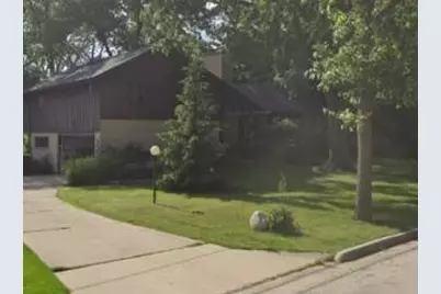 2427 N 120th St, Wauwatosa, WI 53226 - Photo 1