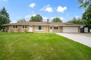 W222N8150 Plainview Pkwy, Lisbon, WI 53089 - Photo 1