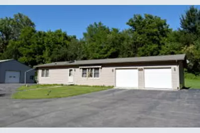 N6070  Johnson Coulee Rd, Onalaska, WI 54636 - Photo 1