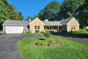 2440 Thornapple Ln, Brookfield, WI 53005 - Photo 1