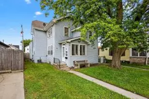 1737 West Blvd, Racine, WI 53405 - Photo 1