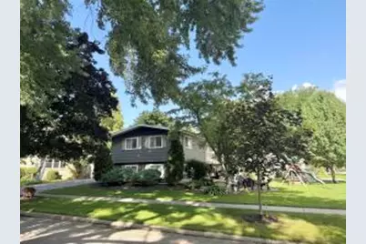 629  Guinette Ave, Fond du Lac, WI 54935 - Photo 1