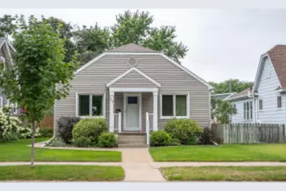 1210  20th St, La Crosse, WI 54601 - Photo 1