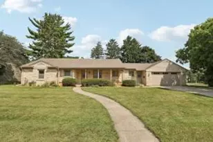 222 W Prospect St, Hartford, WI 53027 - Photo 1