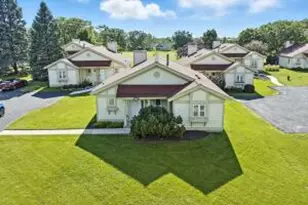 1642 Cottage Dr, Geneva, WI 53147 - Photo 1