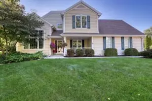 W241N7359 S Woodsview Dr, Sussex, WI 53089 - Photo 1