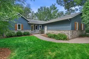 2927 Ridley Rd, Delafield, WI 53029 - Photo 1