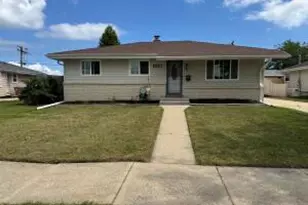 1827 20th Ave, Kenosha, WI 53140 - Photo 1