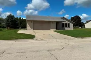 117 Concord Dr, Sheboygan Falls, WI 53085 - Photo 1