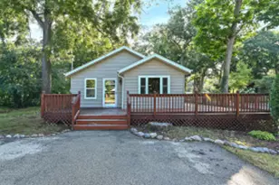 5 Menominee Rd, Williams Bay, WI 53191 - Photo 1