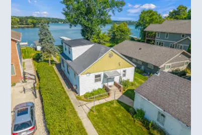 N28W27564  Peninsula Dr, Pewaukee, WI 53072 - Photo 1