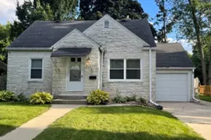 5337 W Arizona St, Milwaukee, WI 53219 - Photo 1