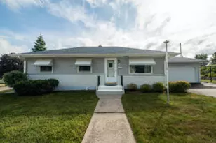 759 Pennsylvania Ave, West Bend, WI 53095 - Photo 1