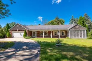 7245 N Seneca Ave, Glendale, WI 53217 - Photo 1