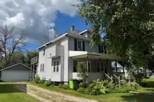 1006 Madison St, Beaver Dam, WI 53916 - Photo 1