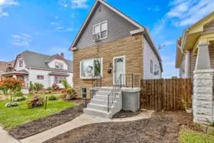 3252 S 14th St, Milwaukee, WI 53215 - Photo 1