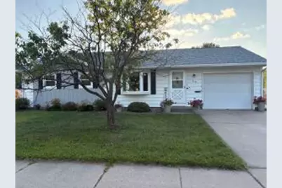 312  12th Ave, Onalaska, WI 54650 - Photo 1