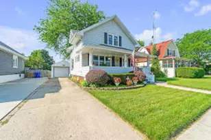 2013 27th St, Kenosha, WI 53140 - Photo 1