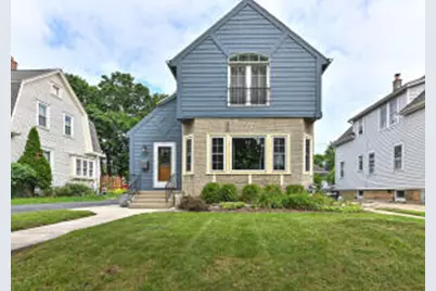 7018 W Wells St, Wauwatosa, WI 53213 - Photo 1
