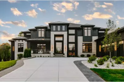 W188N5097  Red Crown Trl, Menomonee Falls, WI 53051 - Photo 1