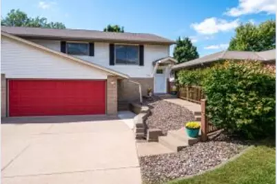 3166  33rd St, La Crosse, WI 54601 - Photo 1