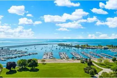 1660 N Prospect Ave, Milwaukee, WI 53202 - Photo 1