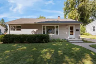 138 Hoover Ave, Waukesha, WI 53186 - Photo 1
