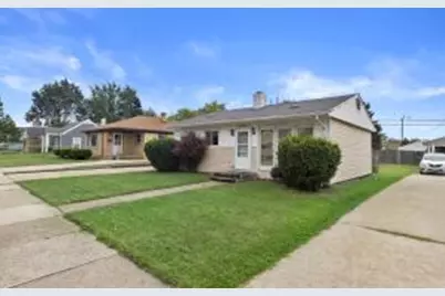 2210  Shoop St, Racine, WI 53404 - Photo 1